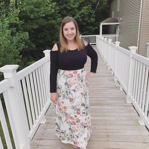 Meet your Posher, Adrienne